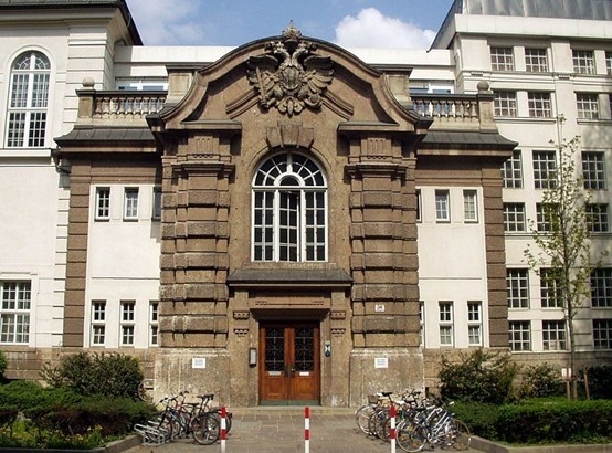 因斯布鲁克大学