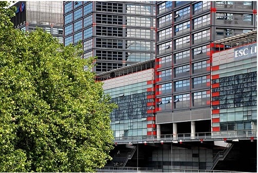 里爾高等商業(yè)學(xué)校