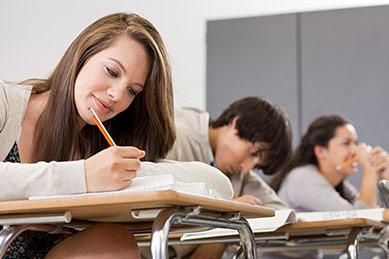 为西班牙留学做准备,入学考试