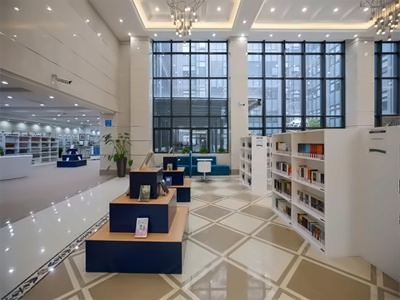 上海浦东新区民办东鼎外国语学校图书馆