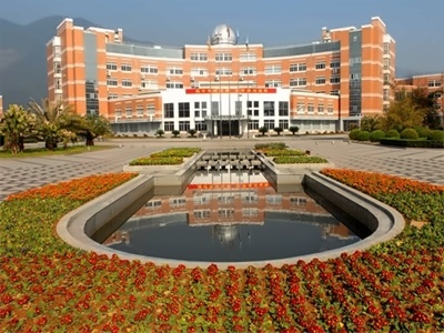 回浦教育集团国际部校园环境