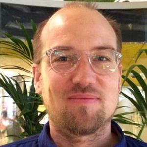 粼国文化传媒-George Pank