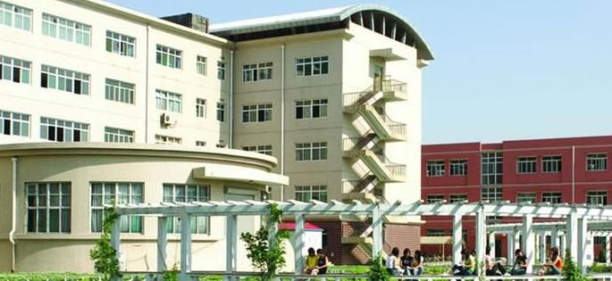 邢台英才医学中等专业学校