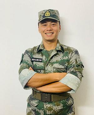 周教官