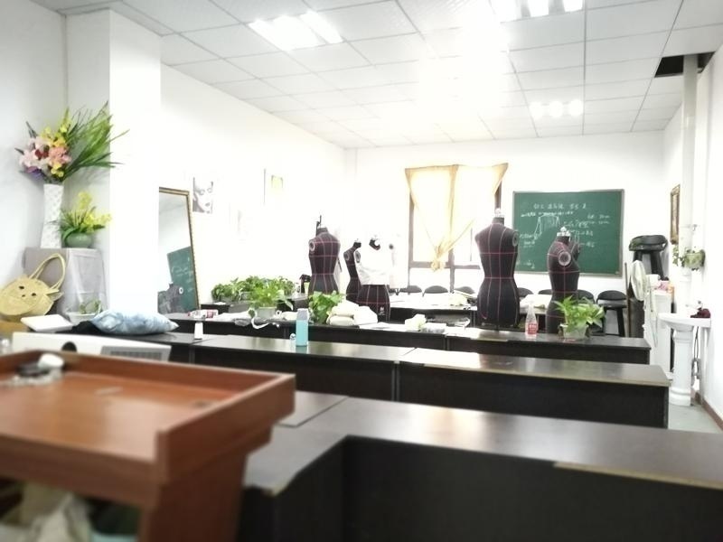 重庆哪里有服装cad培训