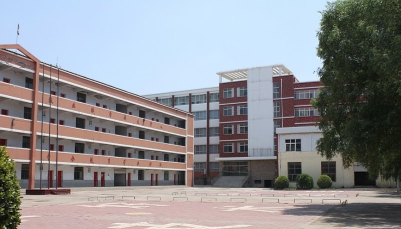 隆昌幼儿师范学校2022年招生办 