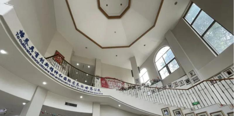成都麓山国际光亚学校小学部靠谱吗