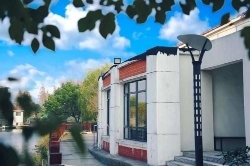 上海宏润博源学校.jpg
