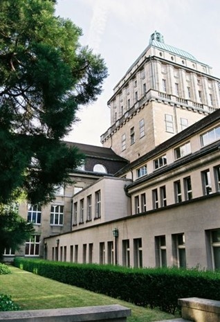 苏黎世大学