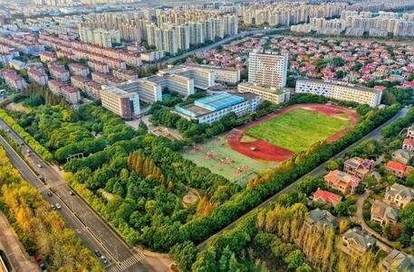 上海金苹果学校.jpg