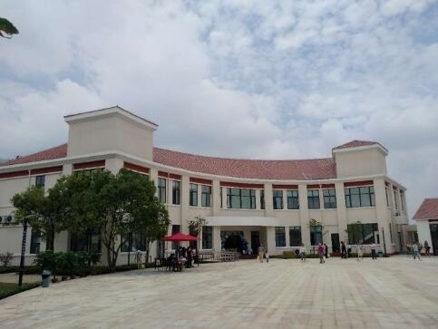 上海宏润博源学校.jpg