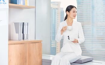 精致妆容