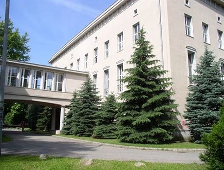 布达佩斯商学院