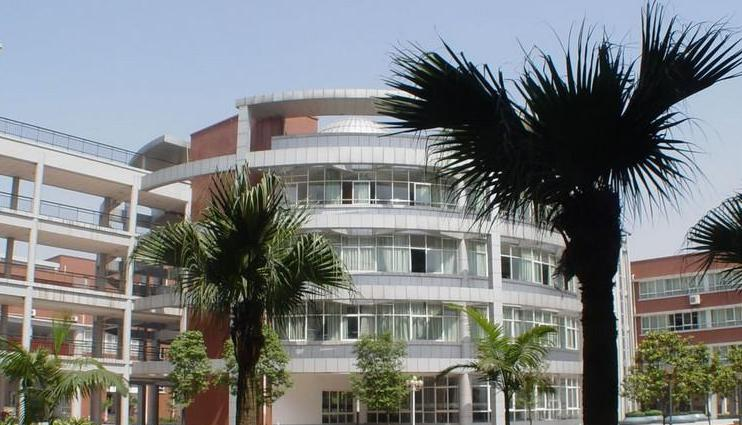 重庆龙门浩职业中学校2022年招生办