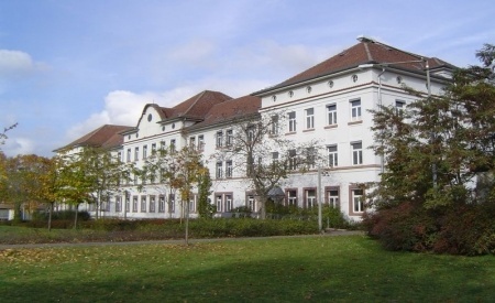 阿沙芬堡应用技术大学