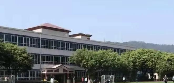 广州美国人国际学校初中部2023年报名时间