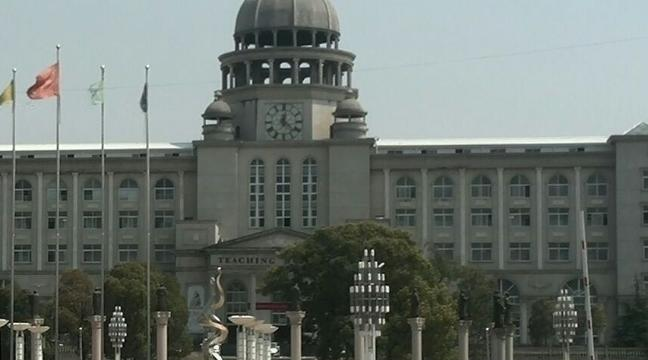 武汉商贸职业学院8