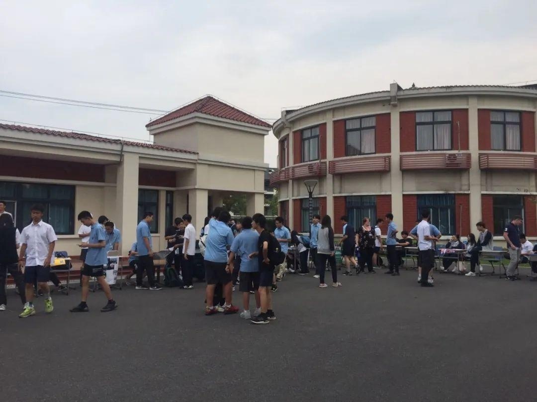 社团招新现场.jpg