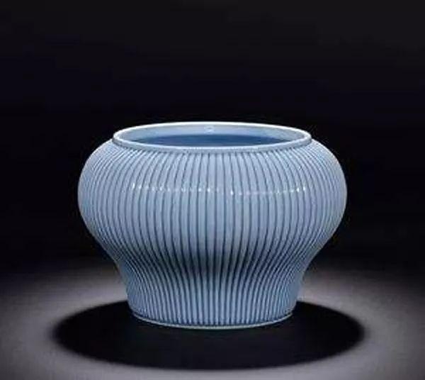景德窑天蓝釉柳条纹缸.jpg