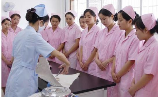 云南省普洱卫生学校2022年有哪些专业