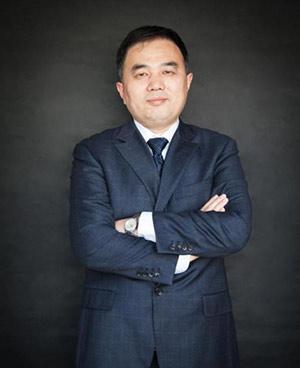 张震