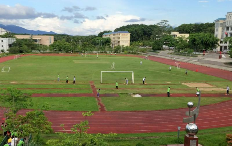 万宁市民族中学地址在哪里，哪个地区，哪个城市