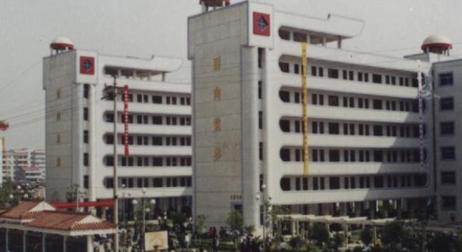 黄冈科技职业学院7