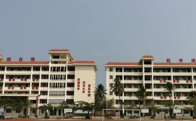 三亚市第二中学怎么样、好不好(2023参考)