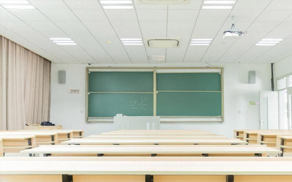 学校