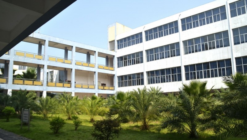 眉山交通技工学校