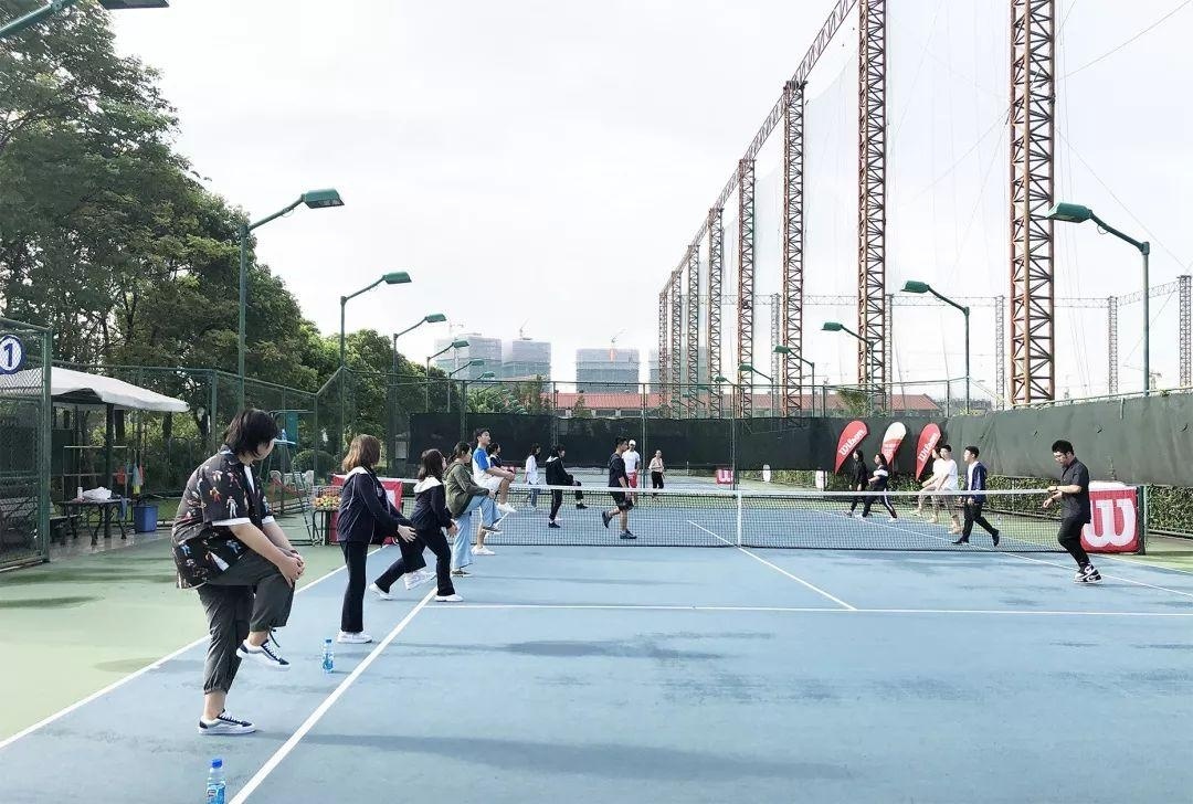 运动场地.jpg