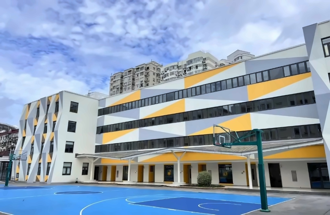 上海uec学校国际高中