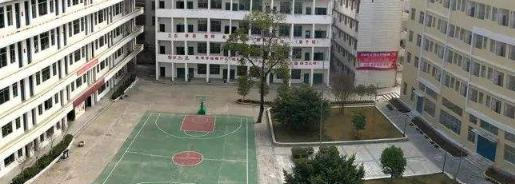 龙南职业中等专业学校2020年招生办