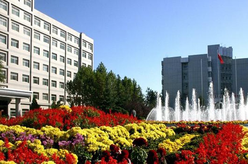山东财经大学校园风景