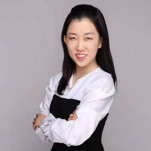 张馨月
