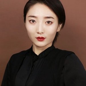 李欣