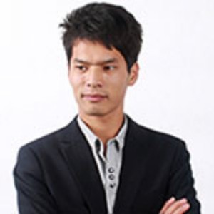昆山春华教育:钟容江
