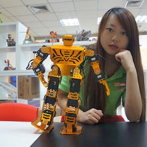 成都卓杜威机器人活动中心:李兆平