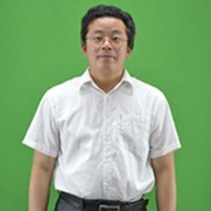 戚振强