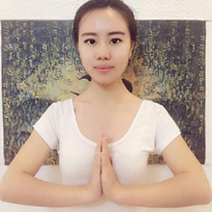 莉莉