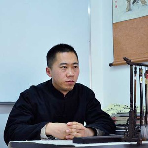 昆山三人行书画院:马老师