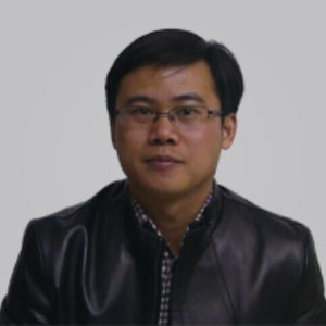 龙炎飞