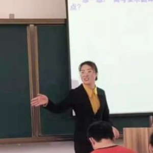 石家庄润才教育:朱老师