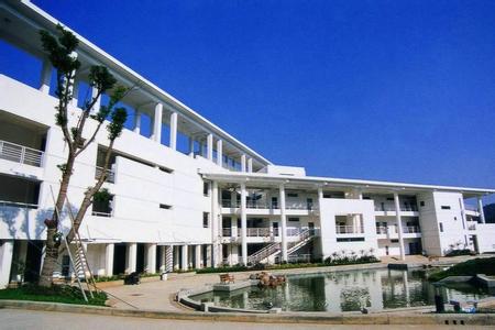 剑桥大学出版社与剑桥大学考试委员会访问我校