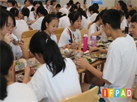 红旗已展,雏鹰初翔| 省实IFPAD新生军训天,烈日下的考验