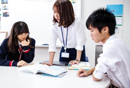 清华志清中学国际部简介