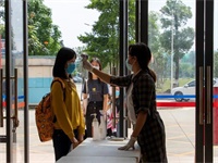 开学准备：我校开展返校疫情防控演练