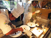 米芝莲大厨授徒 学煮法国大餐