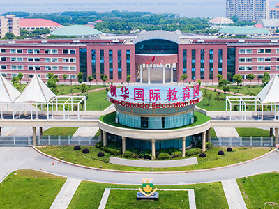 中加枫华国际学校初中部“多语种复语实验班”开始招生