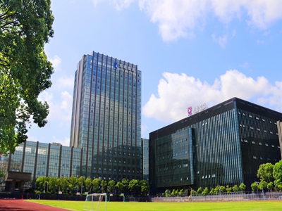 上师大附二外国语学校美国高中2018年招生简章